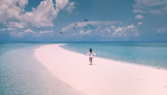 菲律宾美丽海岛-阿罗娜沙滩