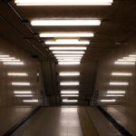 800px-Fluorescent_lamps_artistic