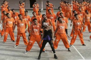 菲律宾囚犯热舞