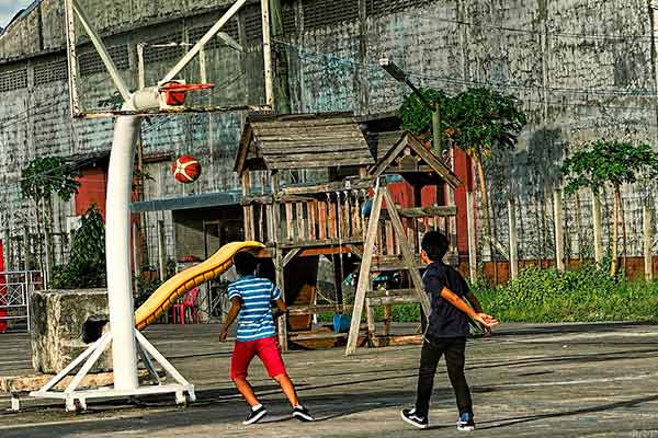 菲律宾篮球